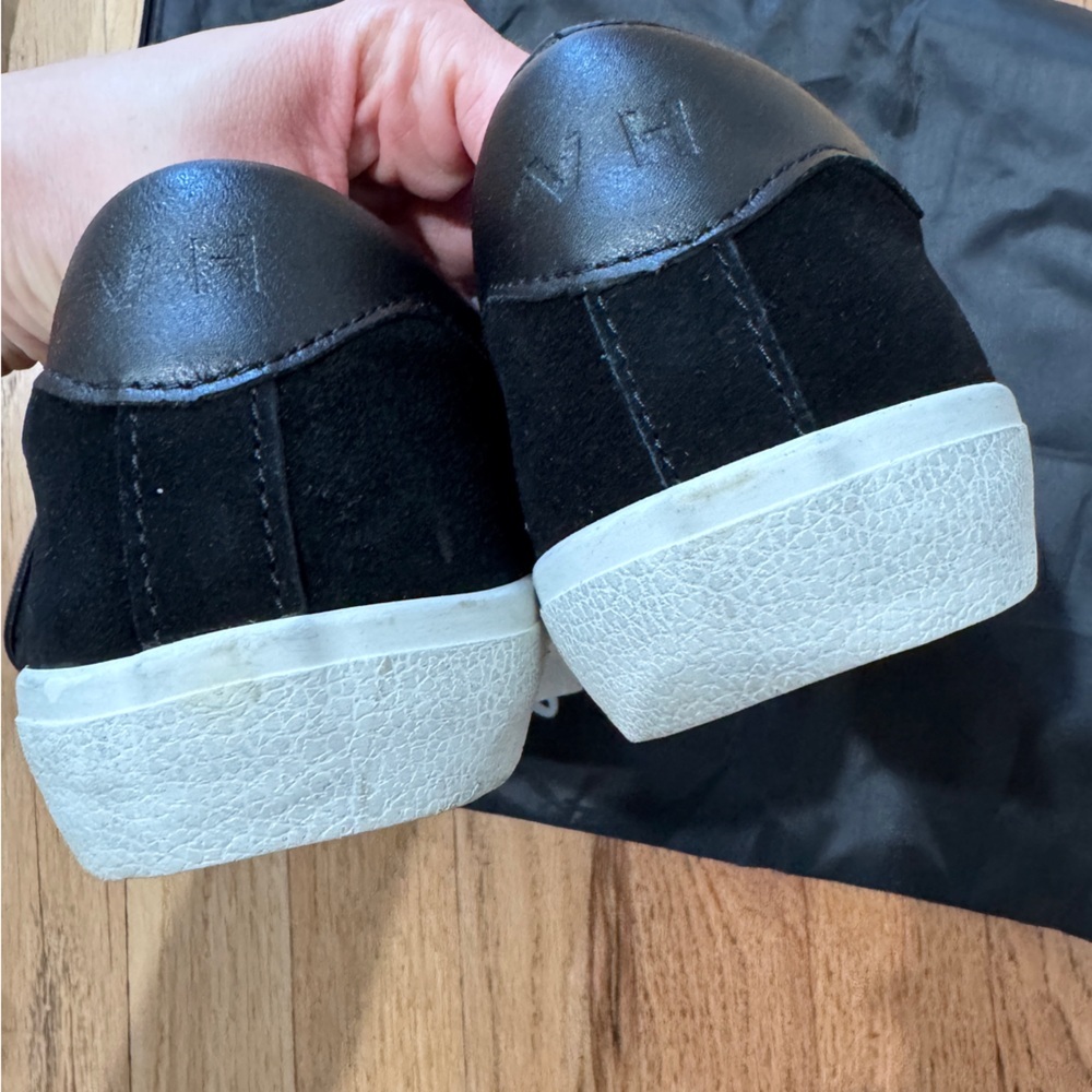 Vintage Havana Black and White Sneakers in 7.5 - Picture 8 of 9